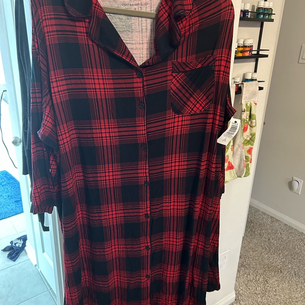 5104 - Torrid Super Soft  Rib Button Through Sleep Gown-Light Rib Knit 
NWT